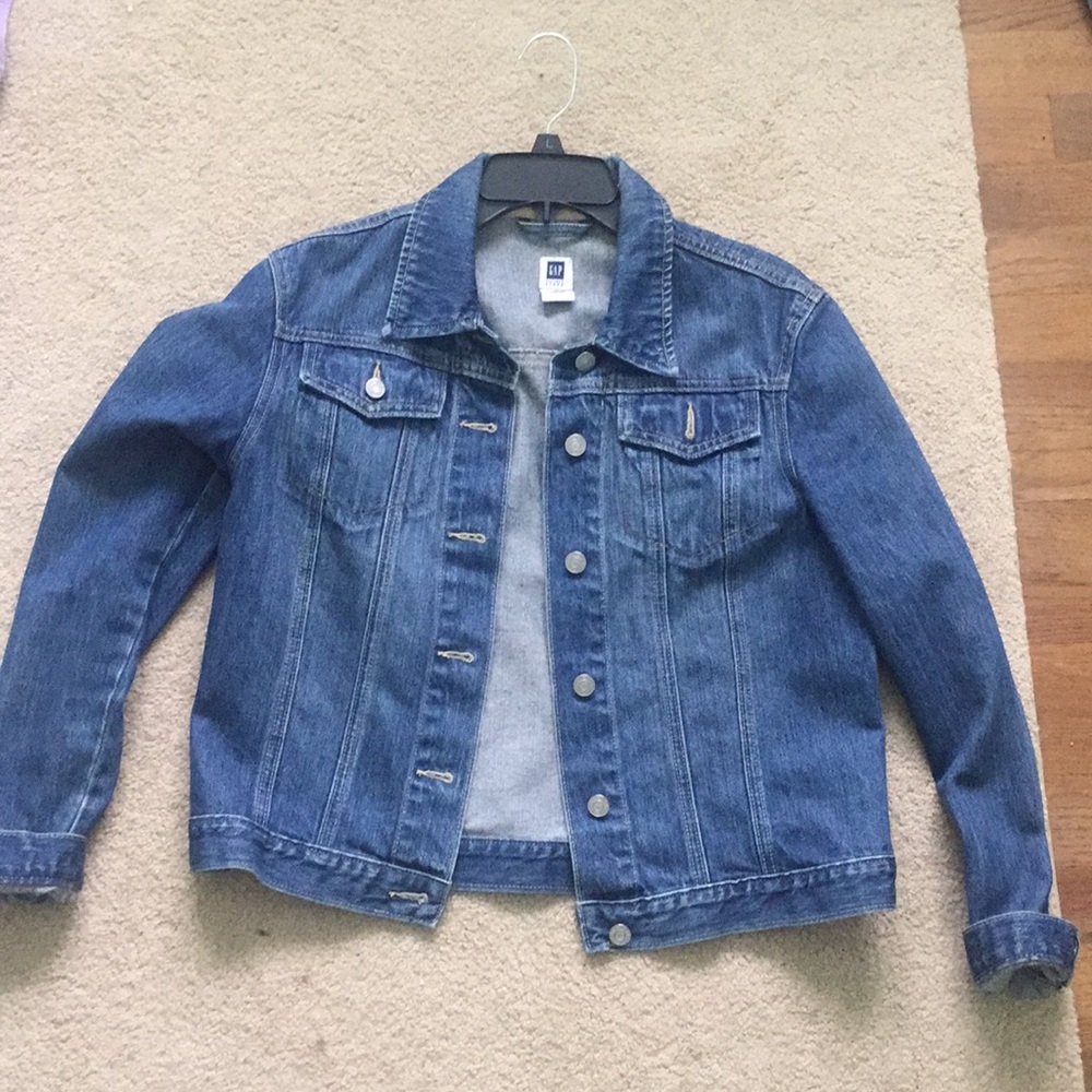 GAP Jean Jacket!!
